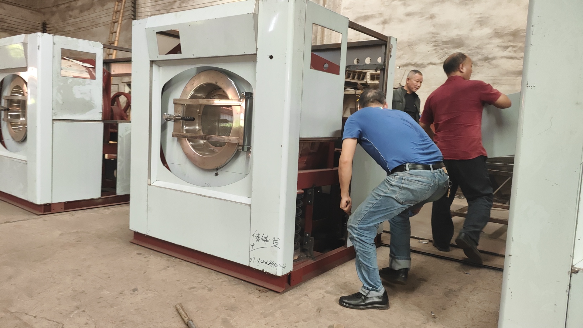 
知名企業(yè)為何選擇珠江洗滌？工業(yè)洗衣機(jī)助力醫(yī)院養(yǎng)老院高效洗滌方案
